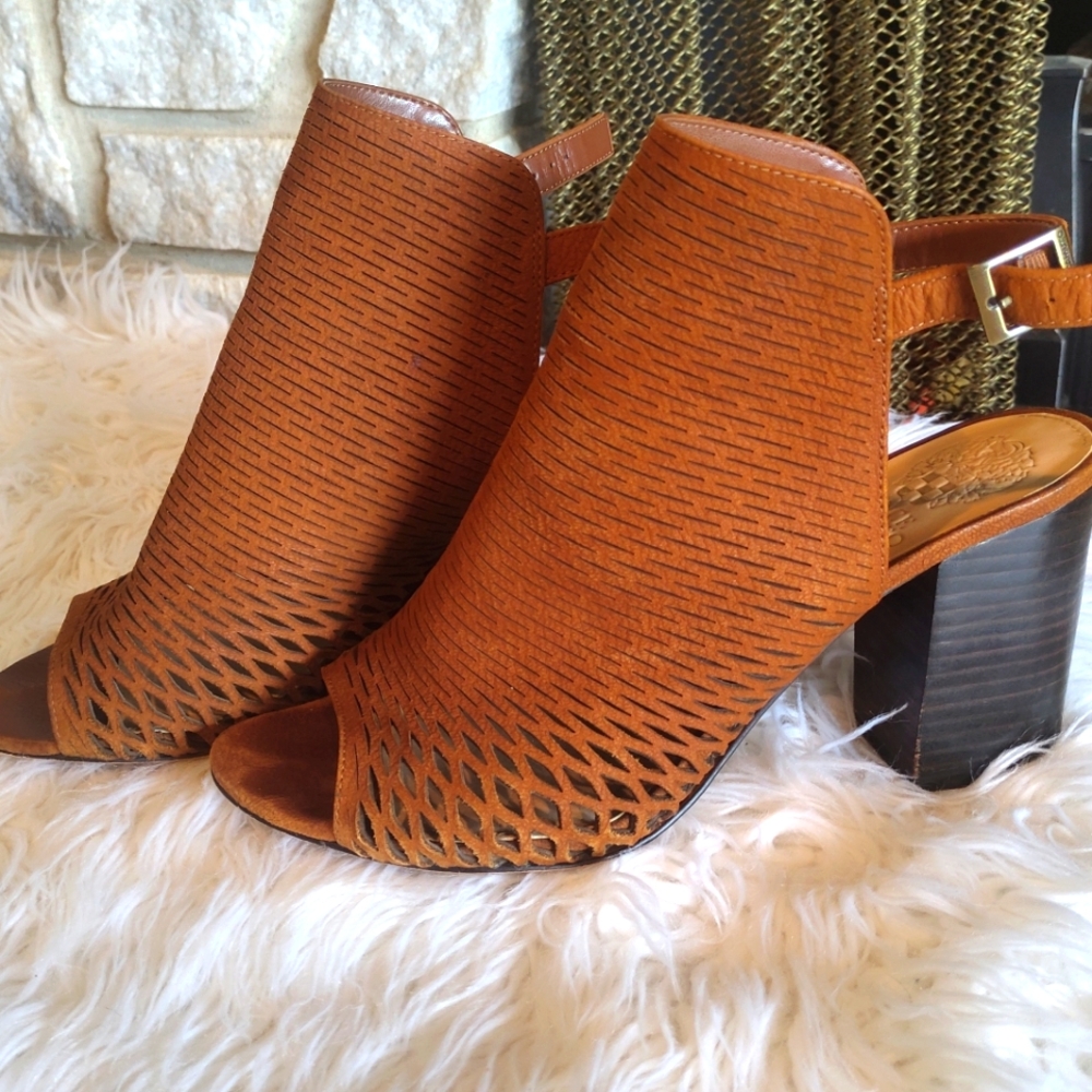 Like new brown suede